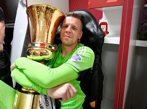 Szczesny Tiba di Barcelona, Segera Jalani Tes Medis