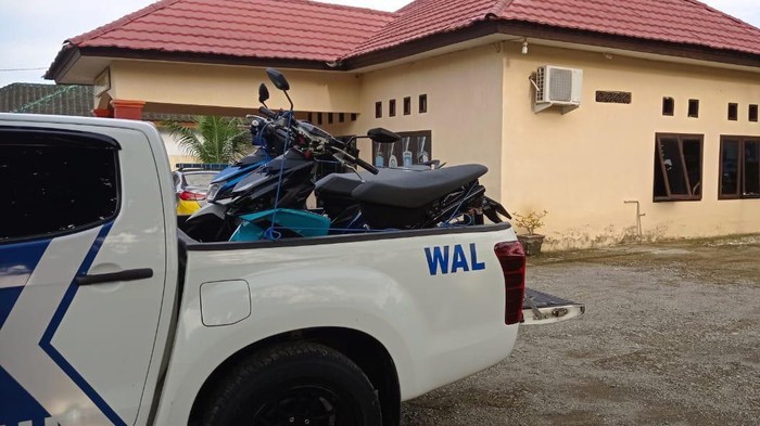 2 Remaja di Bone ditilang polisi gegara aksi freestyle. Dokumen Istimewa