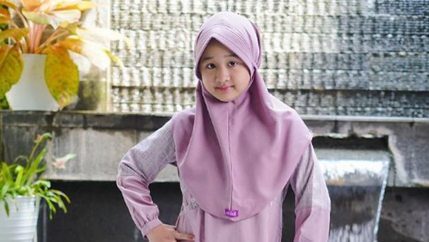 Nama Aishwa Nahla akan terasa tidak asing bagi penikmat konten selawat di YouTube. Sebab hingga saat ini, kanal YouTube-nya yakni Aishwa Nahla Official sudah memiliki 13,2 juta subscribers.