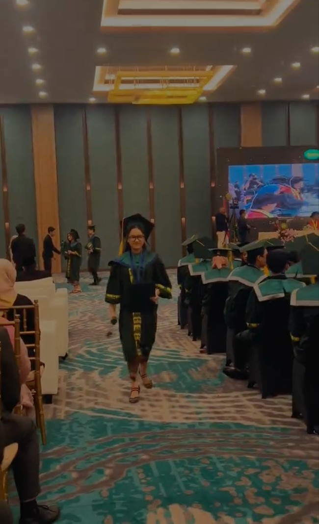 Diketahui sang putri, Samarra Anaya Amandari telah menyelesaikan pendidikan tingkat SMP dari sekolahnya di Cambridge International School, Jakarta. Foto: Instagram/@lembuwiworojati