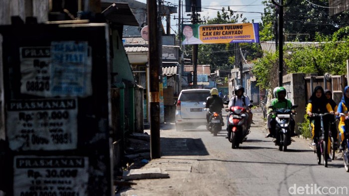 Baliho Bacawali di Surabaya mulai menjamur Baliho Bacawali di Surabaya mulai menjamur
