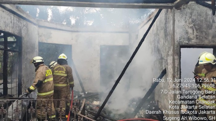 Tragedi Memilukan: Kebakaran Rumah di Cilandak Menewaskan Individu dengan Gangguan Jiwa