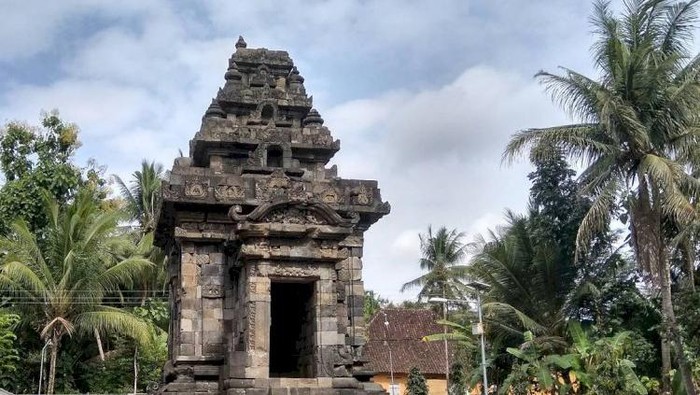 Candi Merak di Klaten