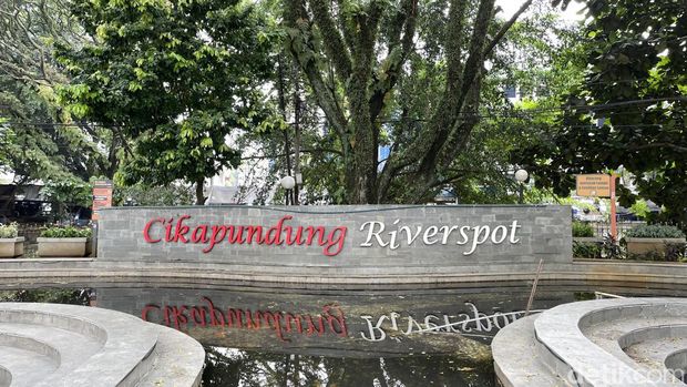 Cikapundung Riverspot di Asia Afrika, Kota Bandung