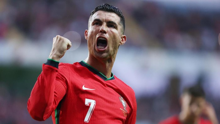 Soccer Football - International Friendly - Portugal v Ireland - Aveiro Municipal Stadium, Aveiro, Portugal - June 11, 2024 Portugals Cristiano Ronaldo celebrates scoring their third goal REUTERS/Rodrigo Antunes