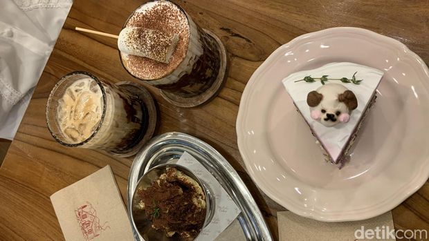 Dessert di The Deli Bakes