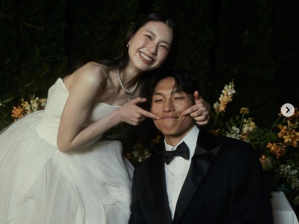 7 Foto Prewedding Model Kim Jin Kyung dan Kiper Timnas Korea Kim Seung Gyu