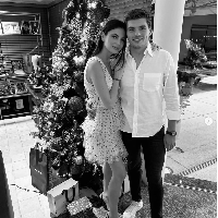 Unggahan Kelly Piquet ini mendapat banyak dukungan netizen termasuk kekasihnya Max Verstappen. Pembalap F1 itu secara terbuka mendukung Piquet. Ini harus dihentikan. Tuduhan palsu oleh individu tertentu di Instagram dan TikTok ini gila dan konyol pada saat yang sama. Kebencian tidak memiliki tempat di dunia ini. Kami tahu apa yang benar dalam keluarga kami dan kami sangat bahagia bersama. Aku mencintaimu, tulis pembalap 26 tahun itu di kolom komentar. Foto: Instagram