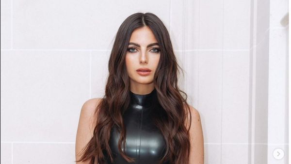 8 Foto Model Pacar Pembalap F1 Max Verstappen, Dituduh Mau Rebut Suami Orang