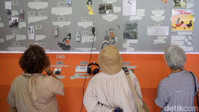 Melihat Lebih Dekat Karya Benyamin Sueb Beragam karya Benyamin Sueb dipamerkan di Museum Kebangkitan Nasional, Jakarta. Yuk lihat.