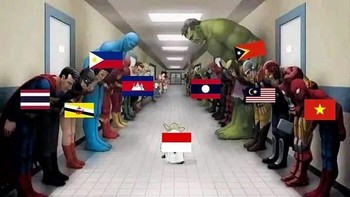 Indonesia menjadi satu-satunya wakil dari ASEAN yang melaju ke Ronde 3 Kualifikasi Piala Dunia 2026. Ada meme superhero memberikan hormat. Foto: Twitter