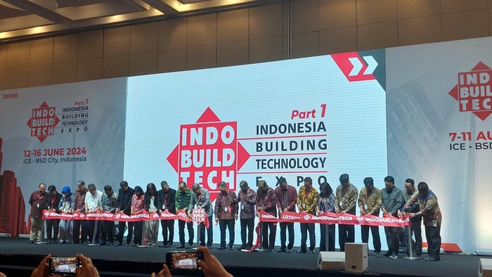 Pameran IndobuildTech/Almadinah Putri-detikcom
