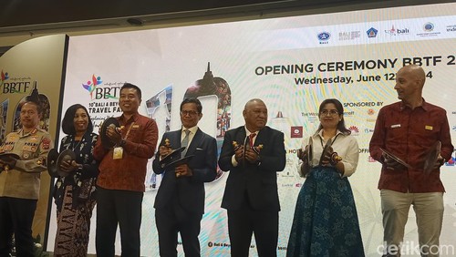 Pembukaan Bali and Beyond Travel Fair (BBTF) 2024 di The Nusa Dua, Badung, Bali, Rabu (12/6/2024). (Ni Made Lastri Karsiani Putri/detikBali)
