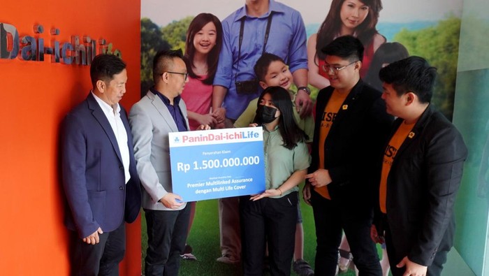Panin Dai-ichi Life kembali melakukan pembayaran klaim meninggal dunia sebesar Rp 1,5 miliar kepada ahli waris di Medan.