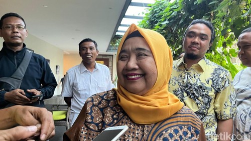 Politikus Golkar, Sumiatun, saat ditemui seusai mengikuti paparan hasil survei Pilbup Lombok Barat oleh LSI Denny JA di Santika Hotel Mataram, Rabu (12/6/2024). (Lalu Helmy Akbar/detikBali)