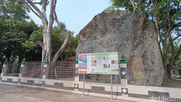 Potret Gunung Gamping yang terletak Ambarketawang, Gamping, Sleman, Rabu (12/6/2024) Potret Gunung Gamping yang terletak Ambarketawang, Gamping, Sleman, Rabu (12/6/2024)