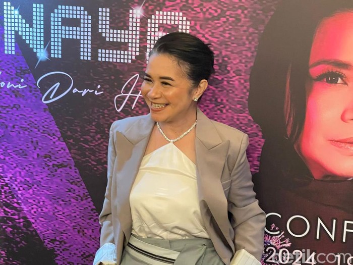 Ruth Sahanaya saat ditemui di kawasan Kemang.