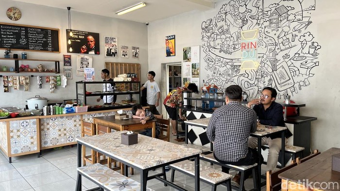 Sajian santapan khas Sunda di kedai mungil tengah Kota Bandung