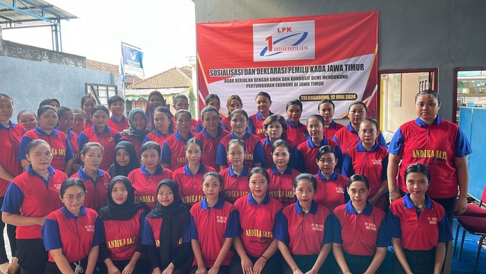 Sekelompok orang di Tulungagung dukung kesuksesan Pilkada Serentak 2024
