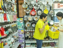 Serunya Belanja Kebutuhan Sehari-hari di Jakarta Fair