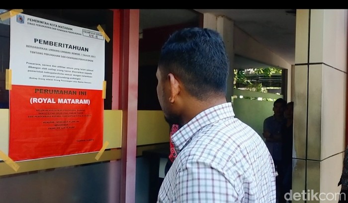 Spanduk peringatan yang ditempel oleh Pemkot Mataram dan KPK, Rabu (12/6/2024).
