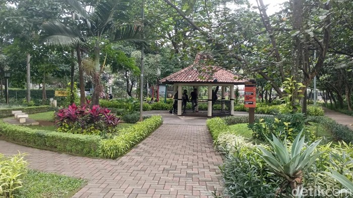 Suasana Sore di Taman Cibeunying, Kota Bandung