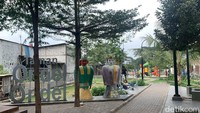Sebuah ruang publik yang menarik dan berfungsi sebagai tempat hiburan bagi warga sekitar. Transformasi ini tidak hanya mengubah wajah lingkungan, tetapi juga membawa banyak manfaat bagi warga setempat.