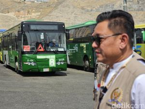 Timwas: Bus Layanan Jemaah Haji Jauh dari Harapan Ramah Lansia