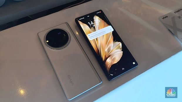 Vivo meluncurkan ponsel lipatnya pertama di Indonesia. (վ/Novina Putri Bestari)