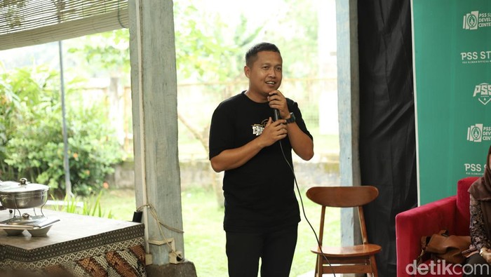 Legenda PSS Sleman, Anang Hadi Saputra saat ditemui di Omah PSS, Kamis (13/6/2024).