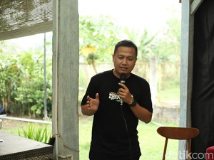 Cerita Anang Hadi, Setia Kawal PSS 8 Musim-Sempat Digaji UMR