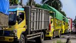 Antre Berjam-jam Demi Isi BBM Solar di Rangkasbitung