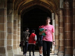 Dunia Hari Ini: Australia Akan Mempersulit Orang yang Suka Gonta-ganti Visa