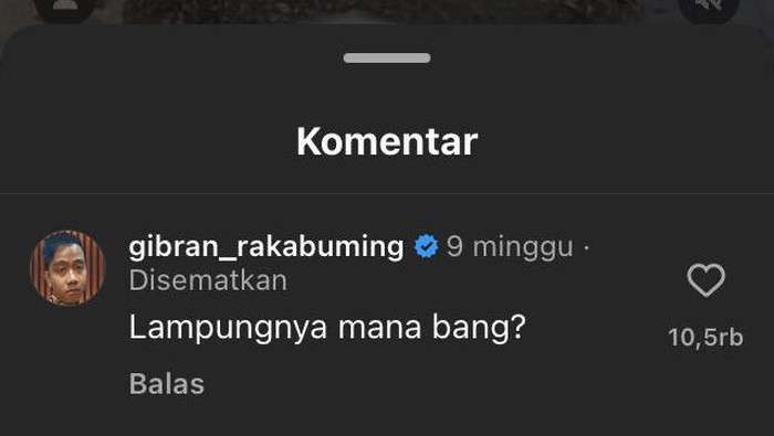 Wakil Presiden terpilih, Gibran Rakabuming Raka mengomentari video jalan rusak yang diuggah seorang warga. Gibran bertanya soal lokasi jalan rusak tersebut.