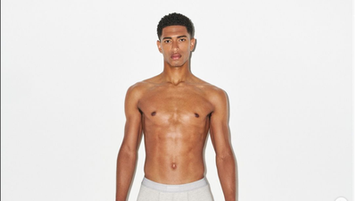 7 Foto Seksinya Jude Bellingham Jadi Model Brand Underwear Kim Kardashian