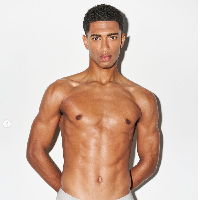 Jude Bellingham saat ini tengah menjadi pemain bola yang bersinar.Ttampil 28 kali di Liga Spanyol, dia memberi kontribusi 19 gol. Bellingham sudah mencatatkan 23 gol untuk Real Madrid. Dia dinobatkan menjadi pemain terbaik LaLiga 2023/2024. Foto: Dok. SKIMS