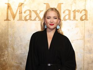 Demi Totalitas Akting, Kate Hudson Rela Nggak Skincare-an dan Naik BB 7 Kg