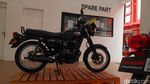 Lihat Langsung Kawasaki W175L Injeksi: Punya Indikator Bensin, Remnya ABS