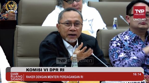 Komisi VI DPR RI raker dengan Menteri Perdagangan RI, Zulkifli Hasan. (Tangkapan layar Youtube Parlemen TV)