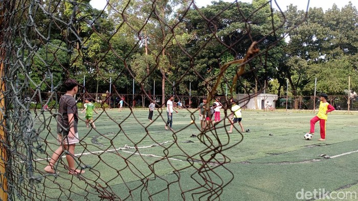 Kondisi Lapangan Supratman, Kota Bandung yang perlu perbaikan
