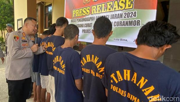 Konferensi pers Operasi Jaran Rinjani 2024 di Mapolres Bima Kota, Kamis (13/6/2024).
