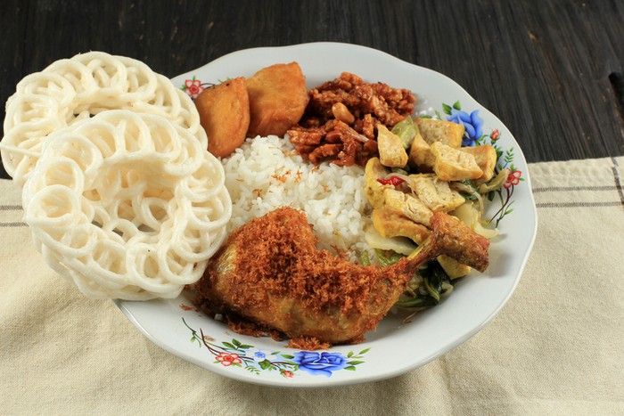 Ini 5 Menu Favorit Karyawan Kantoran yang Enak dan Murah