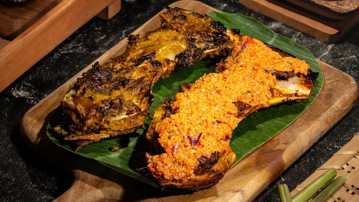 Kuliner khas Manado di Cha Cha Rica