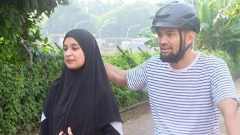 Ternyata ini alasannya suami suka elus-elus rambut istrinya? Foto: Instagram/teukuwisnu