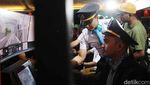 Mencoba Sensasi Jadi Masinis Lewat Simulator LRT