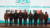 Turut hadir dalam forum dunia tersebut Menteri Perdagangan Republik Turki Doris Uzoka-Anite, Menteri Perdagangan Republik Federal Nigeria Hissein Brahim Taha, Sekretaris Jenderal Organisasi Kerja Sama Islam, dan para delegasi lainnya. 