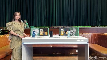 Tecno menyediakan Pova 6 dengan dua aksesoris gaming tambahan untuk jumlah terbatas. Foto: detikINET/Anggoro Suryo Jati