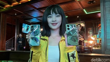 Tecno Pova 9 menonjolkan kapasitas baterai yang besar, 6.000 mAh. Saat habis, baterai Pova 9 dapat terisi cepat berkat dukungan fast charging 70W. Hanya butuh waktu 20 menit untuk mengisi 50%. Cocok banget buat gamer yang ingin hapenya menyala terus. (Foto: detikINET/Anggoro Suryo Jati)