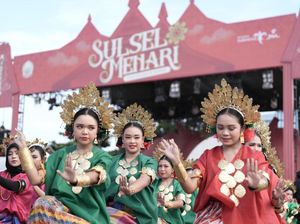 24.913 Pelajar Sukseskan Festival Sulsel Menari, Pemprov Raih 2 Rekor MURI