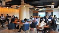 BTN telah menerapkan AI dalam operasional bisnisnya, seperti  penentuan segmentasi nasabah, kegiatan cross-sell dan up-sell produk simpanan, kredit, maupun investasi, aktivitas digital campaign hingga program terkait retensi dan winback.